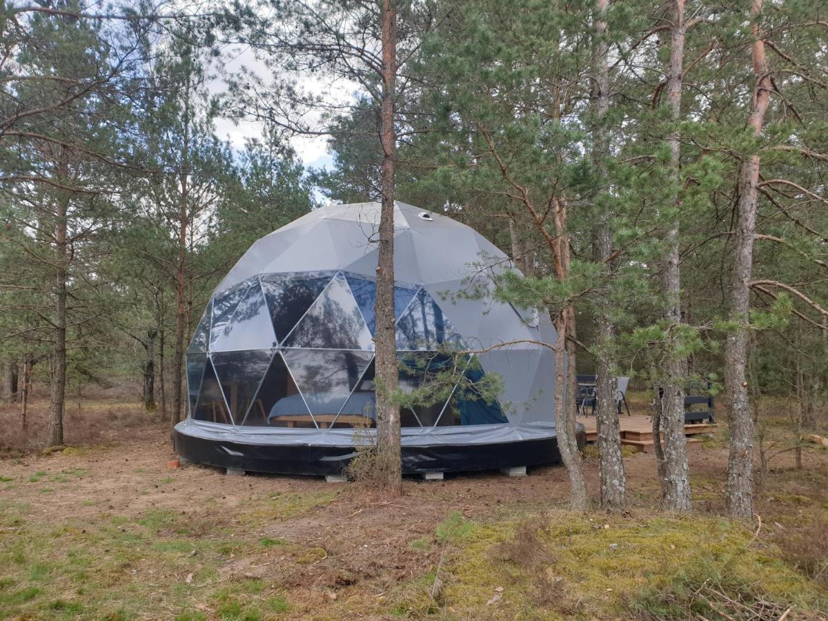 Podniebny Glamping Hotel Borsk Exterior photo