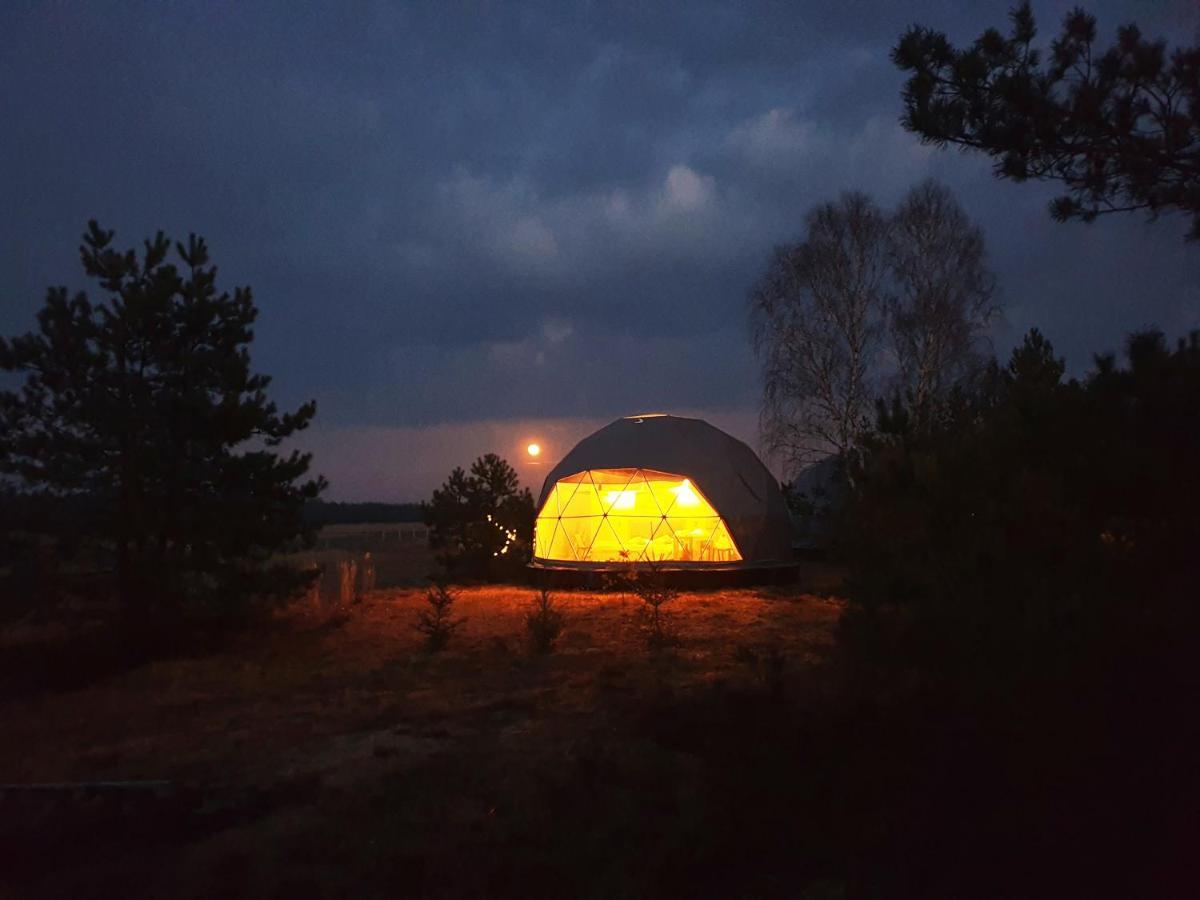 Podniebny Glamping Hotel Borsk Exterior photo